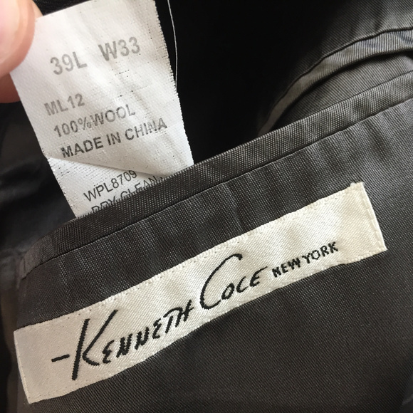 Kenneth Cole 39 L Charcoal Gray Pinstripe Suit